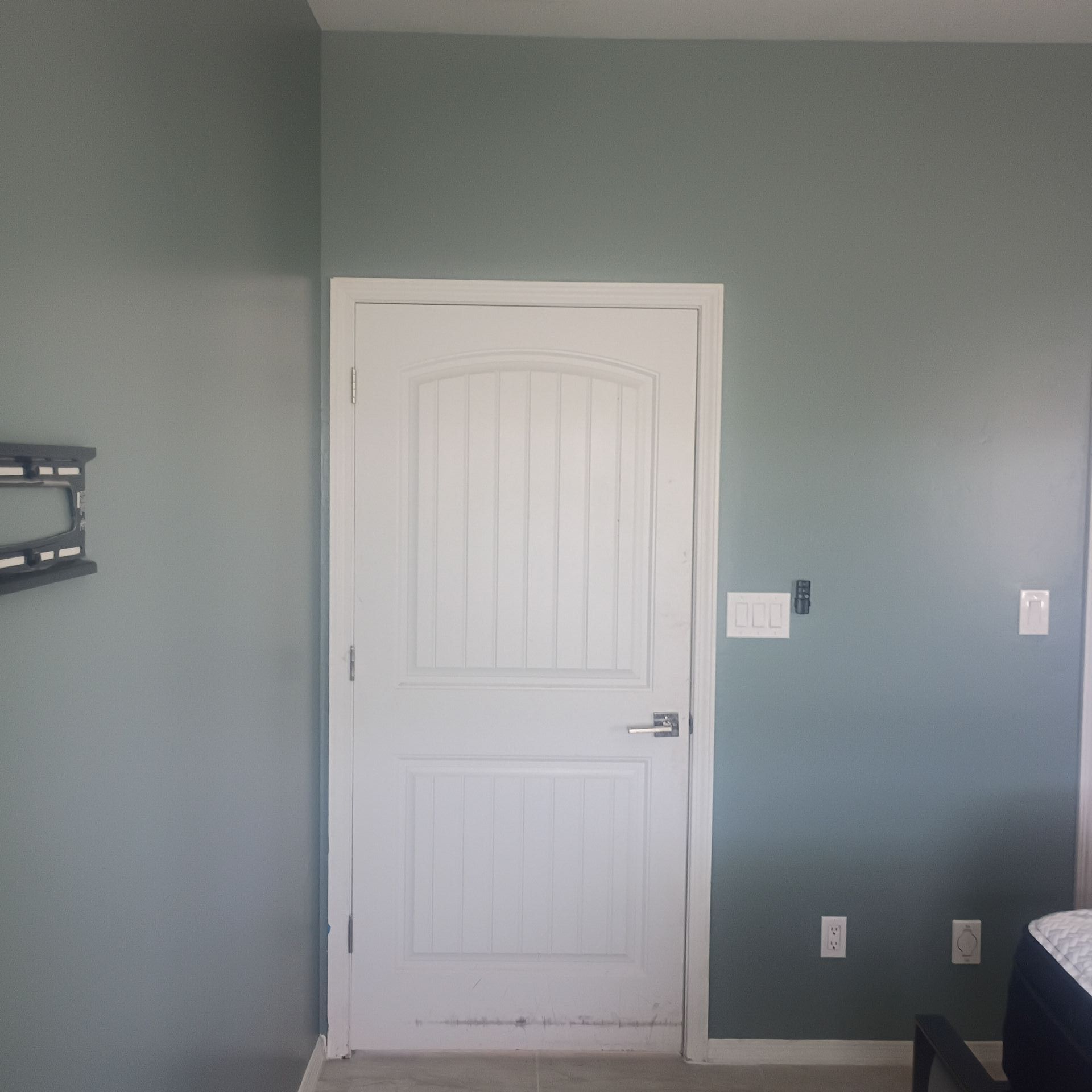 Chandler Paint gallery photo